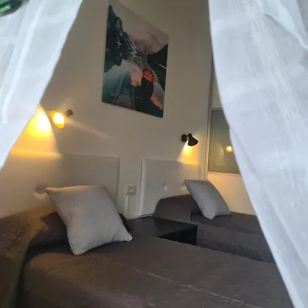 Zafiro,s Apartment *